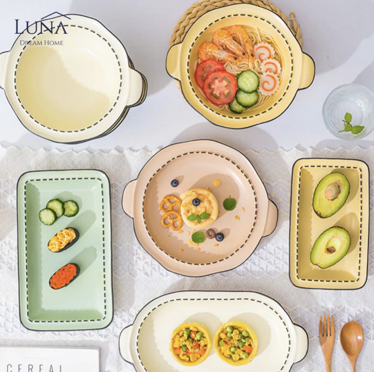 itshaazeelnut's tweet photo. Pinggan mangkuk cantik! Nak guna buat hidang juadah berbuka bulan puasa pon okay ni.

Design 2D macam ni comel jugakkan kan buat koleksi tableware https://t.co/zGArHZhNPB