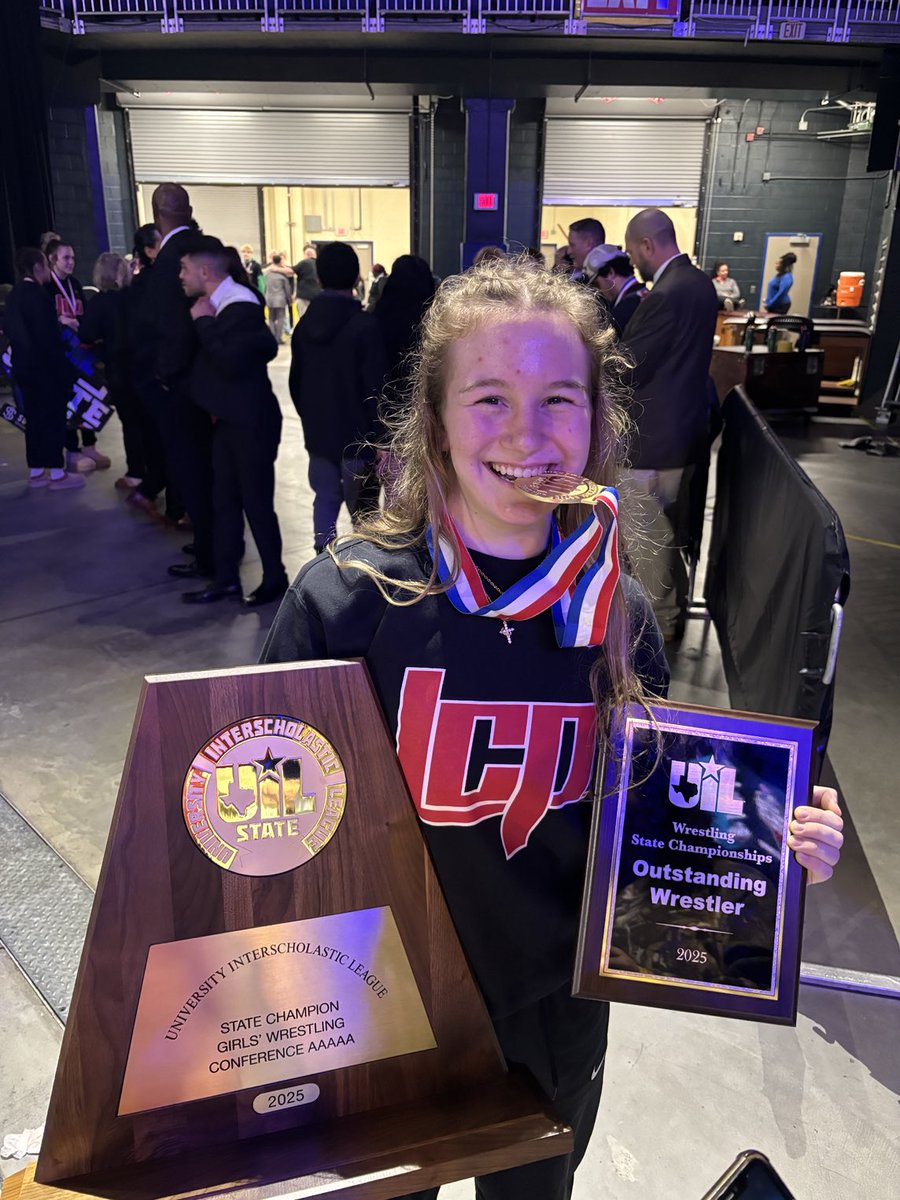 Finished my senior year on top, State Champ and back 2 back Team Champ and MOW. Finished my career 161-16. ⁦<a href="/WrestlingTexas/">Texas Wrestling</a>⁩ ⁦<a href="/AthleticsLCP/">Lubbock-Cooper ISD Athletics</a>⁩