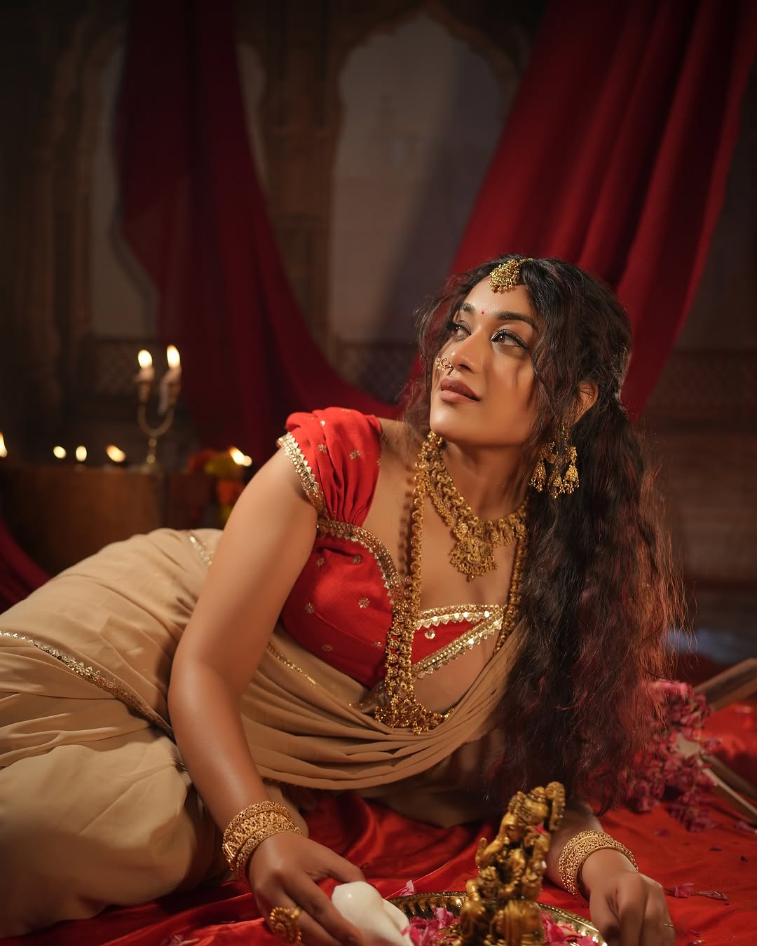 GkHnTMhXQAAdRC-?format=jpg&name=large