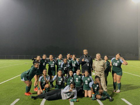 Congratulations to the Lady Canes Varsity Soccer team for their 1-0 Win over Bush. 

Goal:Christine⚽️
Assist:Melissa 🅰️
Clean Sheet: Kamora 👋
Back Four Stoppage: Mily, Alessandra, Yafreisi and Maricruz 🛑