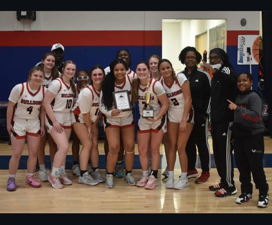 Katie “Katherine-Kaey” Mann (@mannkatie2027) on Twitter photo Tonight, we won the Conference Tournament Championship!!! I scored 20 points, had 7 rebounds, and 3 assists! Getting ready for State Playoffs next week! Go Bulldogs🐾❤️!
<a href="/CoastRecruits/">Coast 2 Coast Recruits</a> Tonight, we won the Conference Tournament Championship!!! I scored 20 points, had 7 rebounds, and 3 assists! Getting ready for State Playoffs next week! Go Bulldogs🐾❤️!
<a href="/CoastRecruits/">Coast 2 Coast Recruits</a>