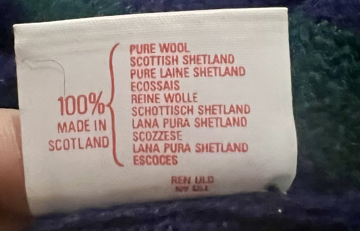 CrownwellEStore's tweet image. 👔 Brooks Brothers #Vintage Shetland Wool Men’s Navy, Green &amp;amp; Yellow Striped Sweater

Crafted from the finest #Shetlandwool, this vintage #BrooksBrothers sweater is perfect for cooler weather. 

Price: $149 + shipping (or best offer)

Shop: ebay.com/itm/1869287615…

#mensvintage