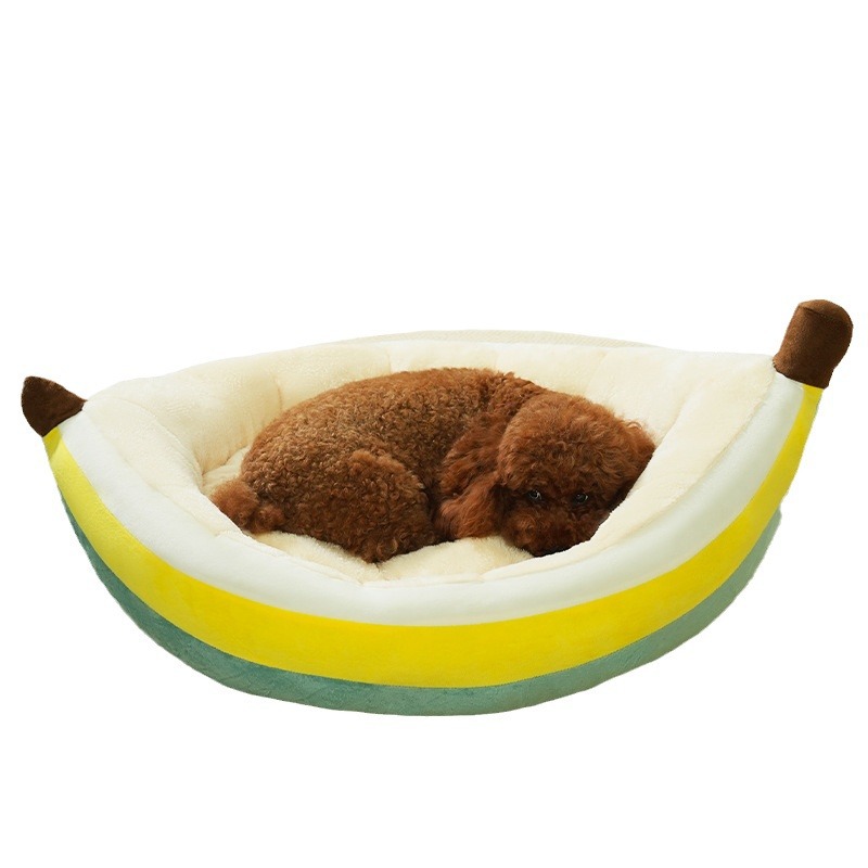 LunaJIA9899's tweet photo. A banana nest that little babies love❤️❤️#cat #catproducts #catsupplies #catfurniture #homestyle #interiordesign #productdesign #homeforpet #catscratching #catscratcher #catscratchpad #scratcher #scratchingboard #catscratchboard #modernhome #catbed #catstyle #ecofriendly https://t.co/QOUPyMifVi