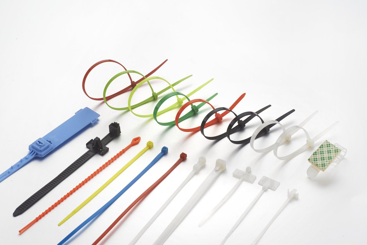 Fengtai_elec's tweet image. Cable ties are a simple yet effective solution for organizing wires and cables. Durable, reliable, and easy to use, they ensure a neat and safe workspace. 🔗⚙️ 
👉fngtai.com.cn
#CableTies #WireManagement #fyp