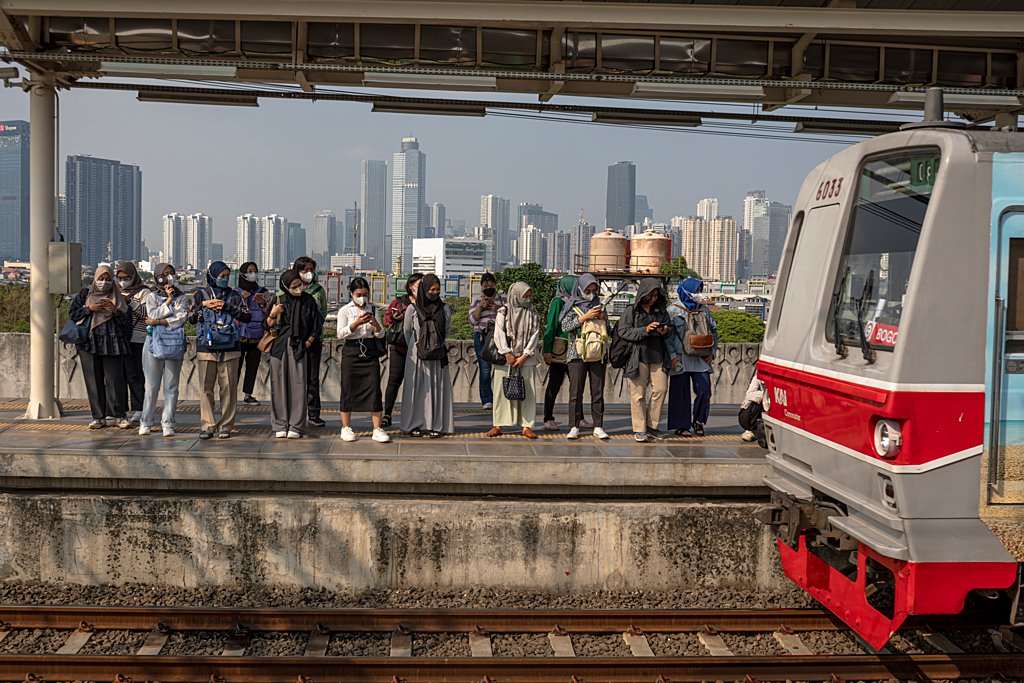 A year ago, we launched 200+ free photos to address the lack of accessible &amp; captivating visual storytelling of the communities disproportionately affected by #AirPollution

👉bit.ly/3CYs9nA

<a href="/climatevisuals/">Climate Visuals</a> <a href="/CleanAirFund/">Clean Air Fund</a> <a href="/ClimateOutreach/">Climate Outreach</a> #SocialJusticeDay #ClimateComms