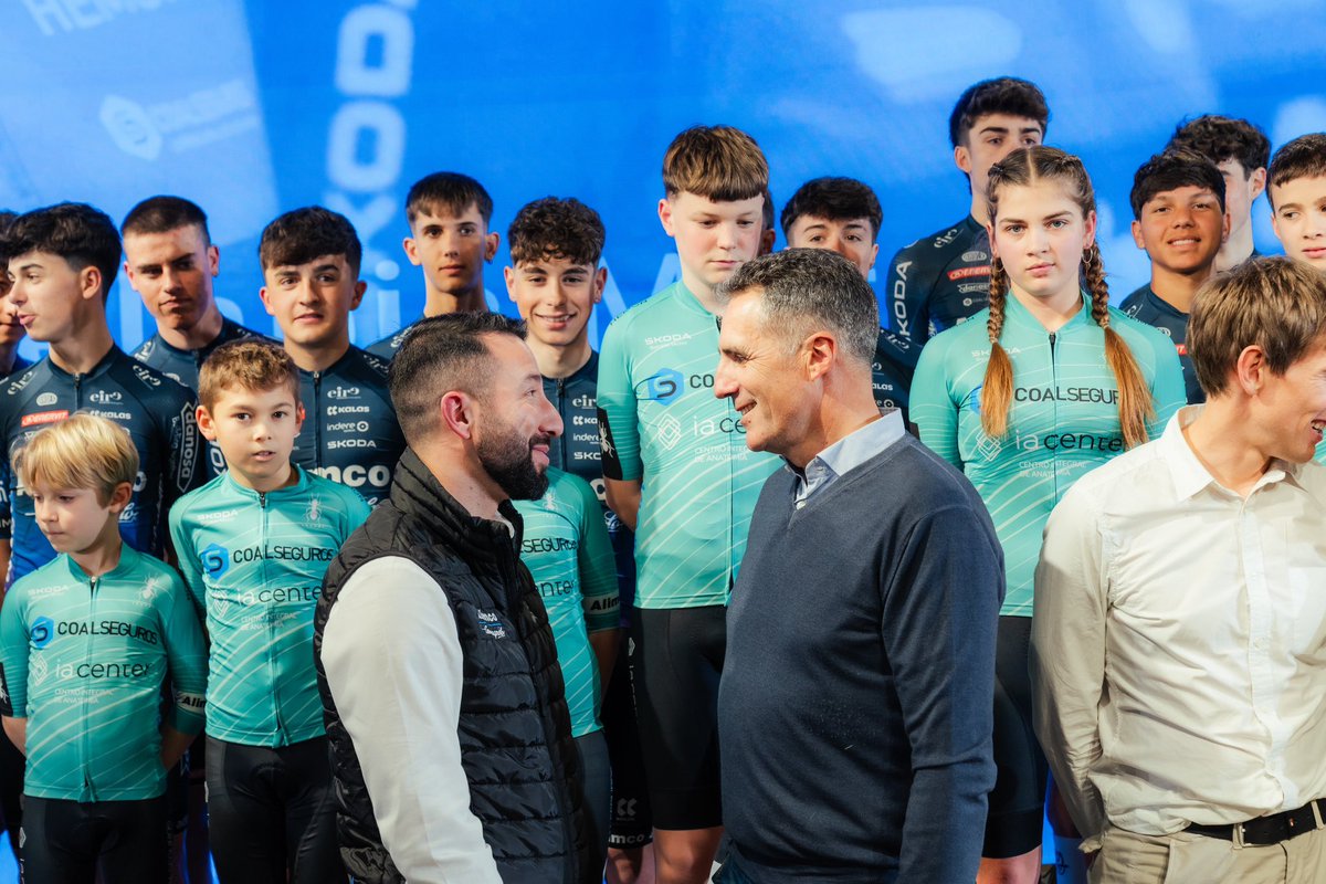 👉 Más de 200 personas presencian una nueva puesta de largo del proyecto Inurri Sport Club Deportivo

🔜 El equipo junior ALIMCO-CAMPAGNOLO afronta su quinta temporada en las carreteras

Con la presencia de Miguel Indurain y Javi Sancho que amenizó la tarde del pasado jueves 👏