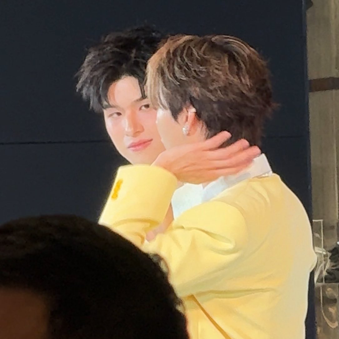 kseugnhun's tweet image. we lost him (again)😮‍💨

GarnierFoamxSKYNANI
#Garnier4DfoamSerumXSkyNani