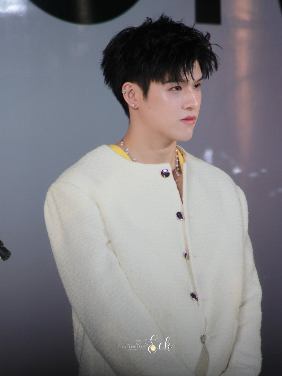 eang_chicken's tweet image. เป็นแก้วเป็นแสง ✨️ แบบแบดๆอ่ะค้าบ

GarnierFoamxSKYNANI  

#Garnier4DfoamSerumxSkyNani
#skywongravee @skywongraveee