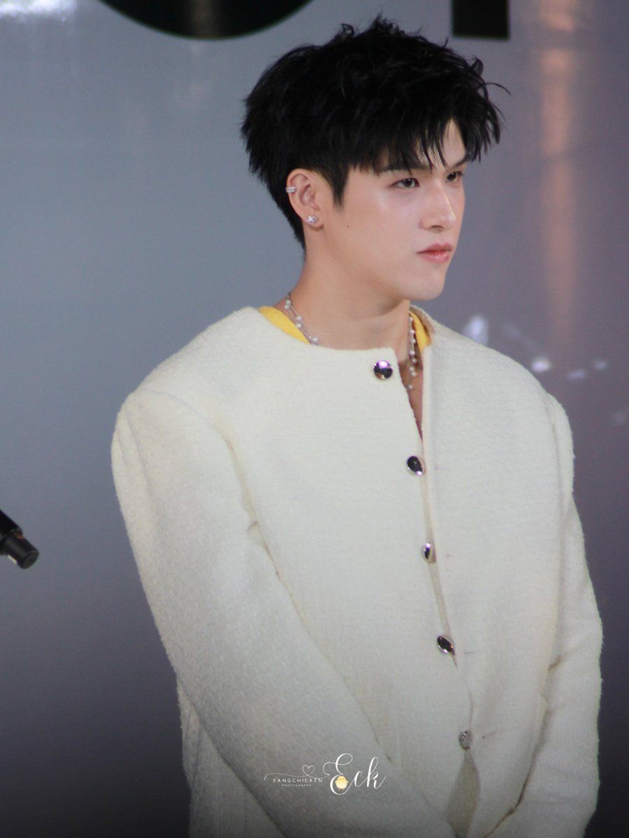 eang_chicken's tweet image. เป็นแก้วเป็นแสง ✨️ แบบแบดๆอ่ะค้าบ

GarnierFoamxSKYNANI  

#Garnier4DfoamSerumxSkyNani
#skywongravee @skywongraveee