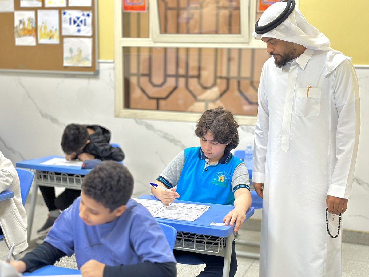 صور 📷| 

في بيئة تربوية محفزة ووسط أجواء من التفاؤل يؤدون طلاب مدارس منار التفوق الأهلية آخر يوم اختبارات للفصل الدراسي الثاني. 
#تعليم_جدة