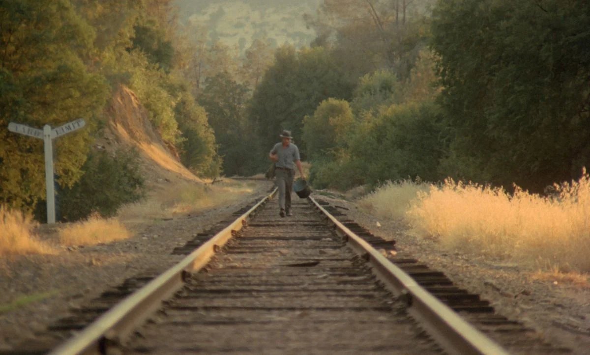 Pour les mêmes raisons qui ont poussé nombre de rédactions à mettre les voiles de ce réseau, on va cesser à notre tour notre activité ici. Pour continuer de nous suivre :
• Bluesky : @revueballast.bsky.social
• Insta : instagram.com/revue_ballast/
• S'inscrire à notre lettre d'info