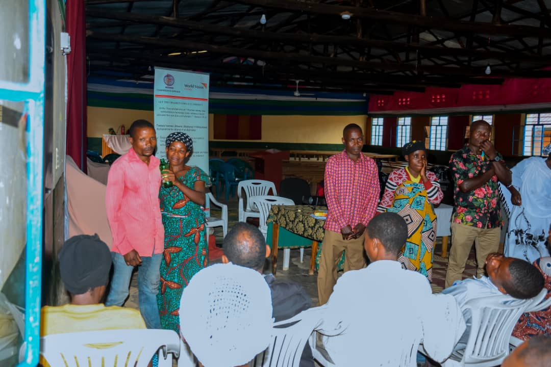 EMLRKinyaga's tweet photo. Amahugurwa y'abubatse ingo (couples) yatanzwe ku bufatanye bwa World Vision na EMLR Conférence Kinyaga yagenze neza muri AP Ejo Heza. Ni amahugurwa yitabiriwe n'abantu bagera kuri 74 ku matariki ya 13-14/02/2025.👇🏽 https://t.co/DsGA0MoTVX