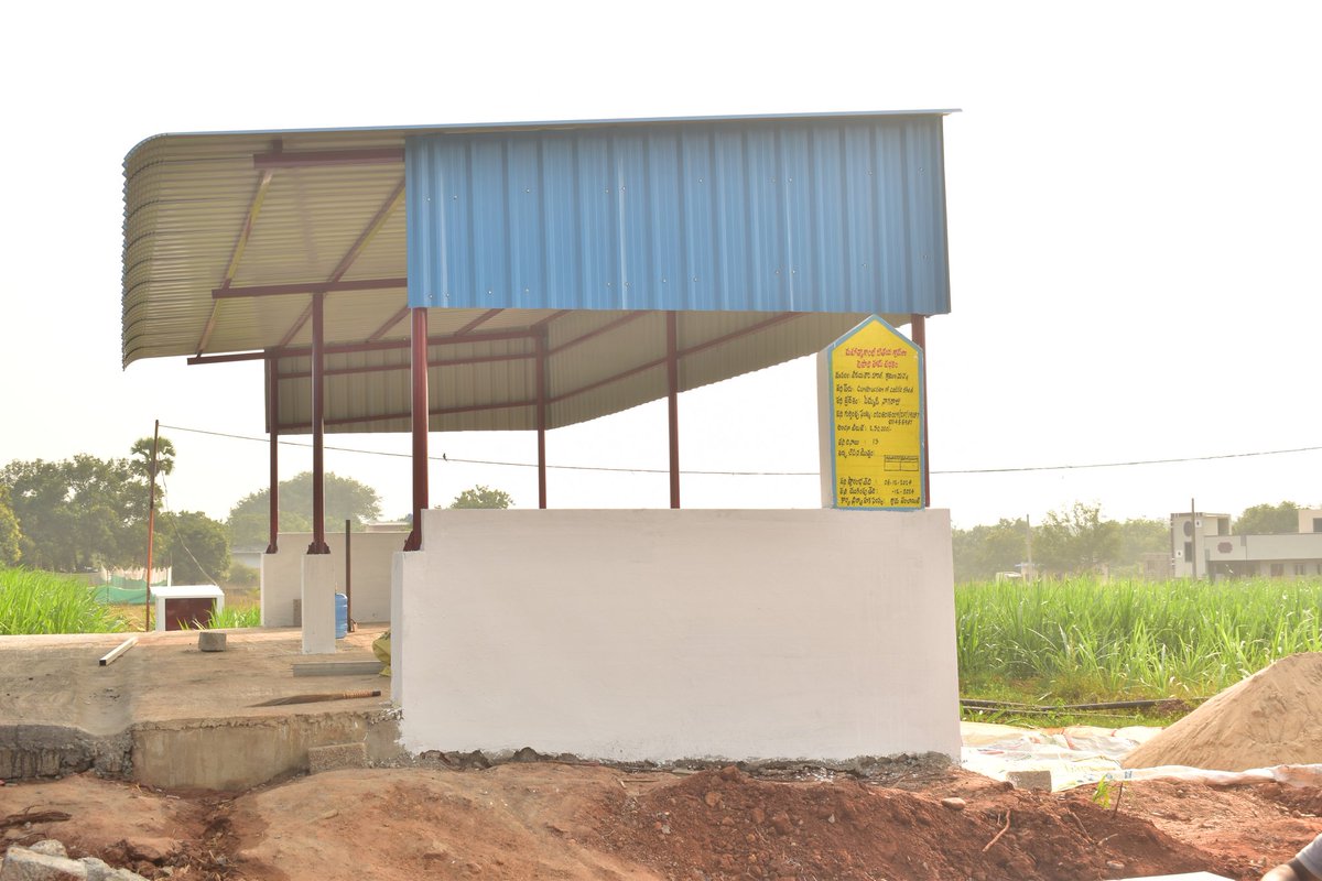 mgnregsap's tweet image. ఆంధ్రప్రదేశ్, పంచాయతీరాజ్ గ్రామీణాభివృద్ధి విభాగం, ఎన్టీఆర్ జిల్లా, విజయవాడ రూరల్ , నున్న గ్రామంలో, ఉపాధి హమీ పథకం నిధులతో పల్లెపండుగ లో భాగంగా పూర్తి అయిన గోకులం షెడ్. #MeriMaatiMeraDesh #JSACTR2023 #JalShaktiAbhiyan #WaterConservation
@IndiaMGNREGA
@MgnregaGoi