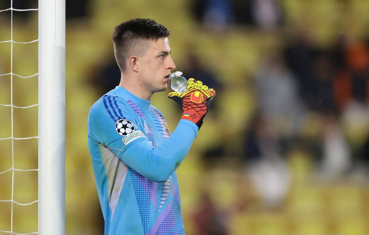 Anatoliy Trubin é um guarda-redes espetacular, um dos mais promissores da Europa. O Benfica soube o que contratava, mesmo tendo de fazer um negócio questionável para o trazer. E a verdade é que ele já provou, em várias ocasiões, o seu enorme valor.

Se não fosse ele, certos jogos