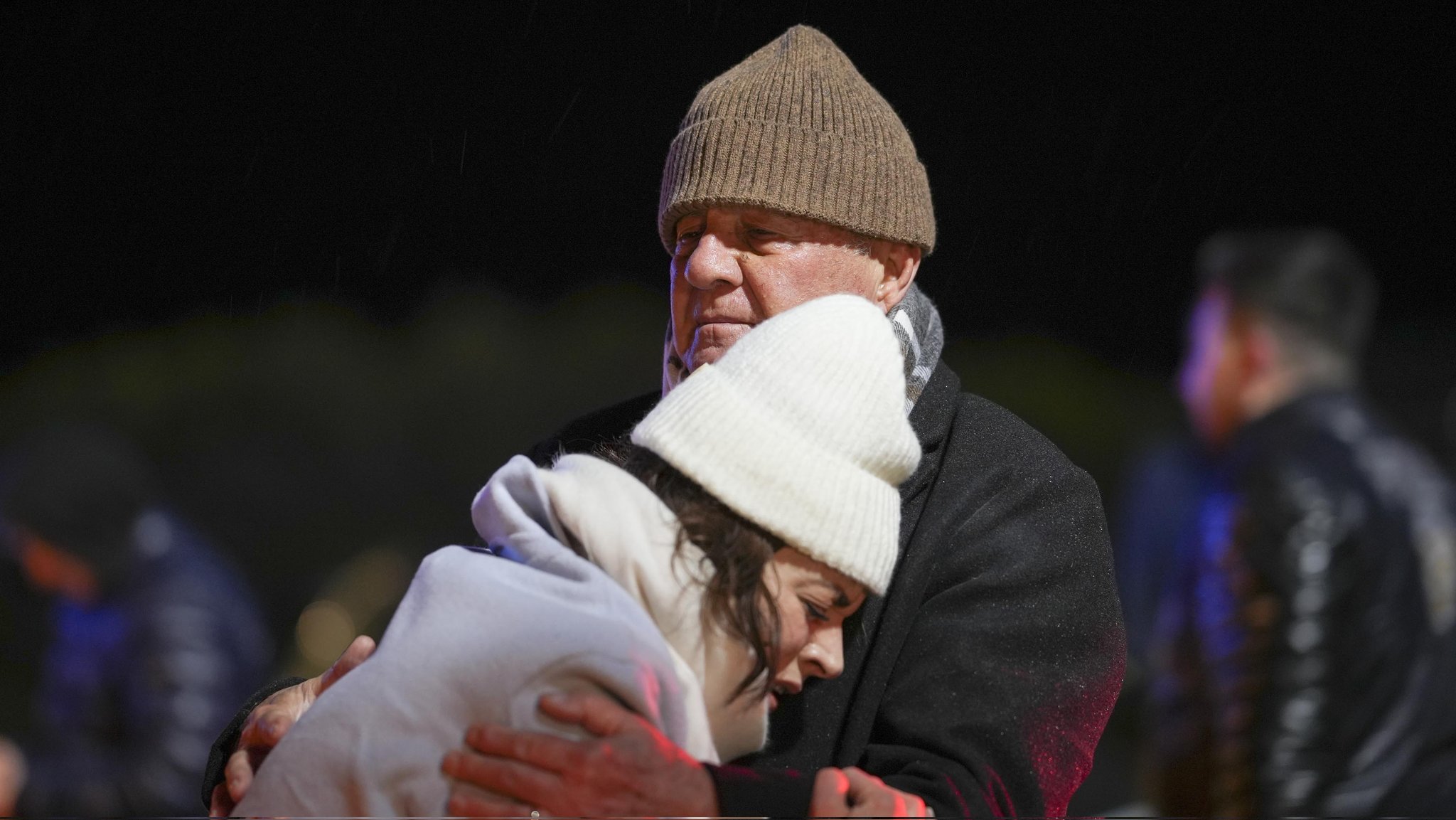 GkI6dQUXkAEPTnY?format=jpg&name=large