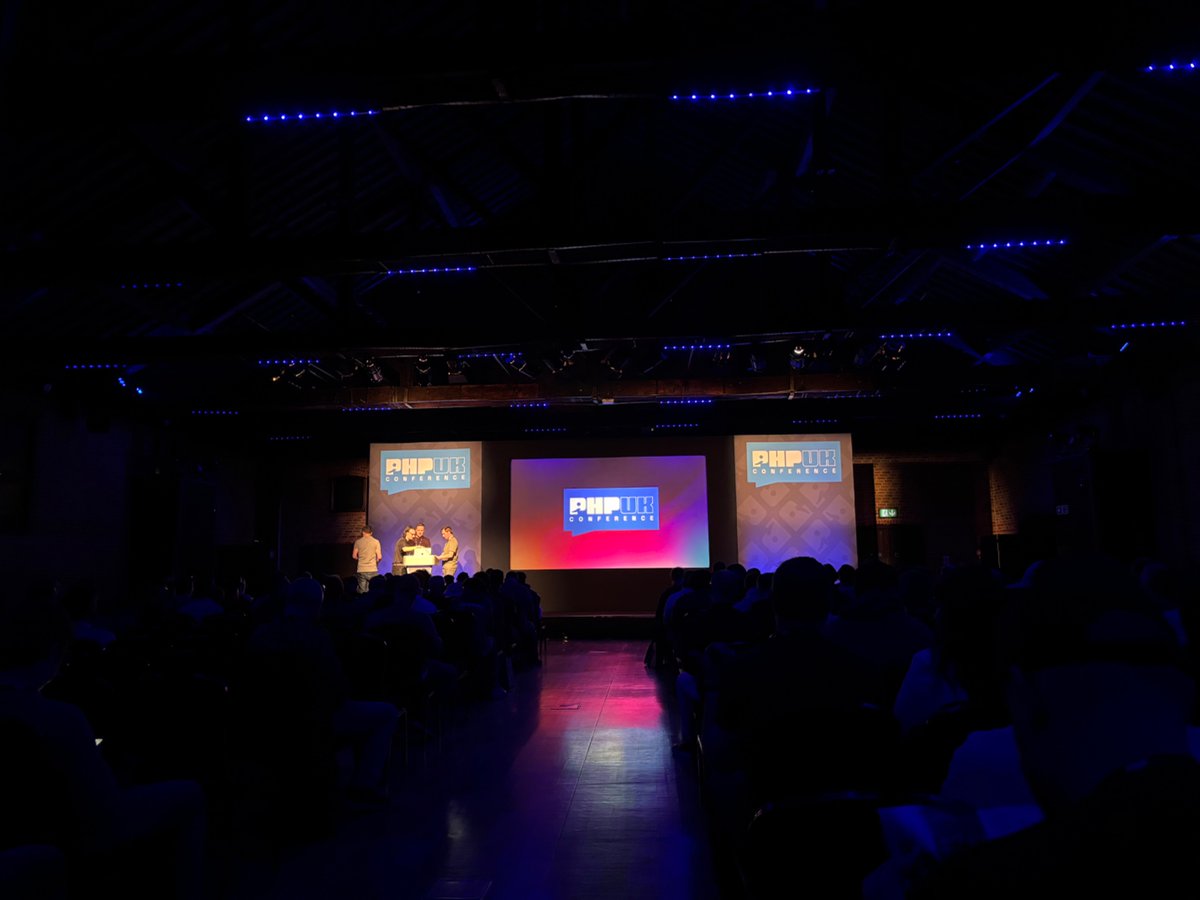 GrahamJCampbell's tweet image. #phpuk25