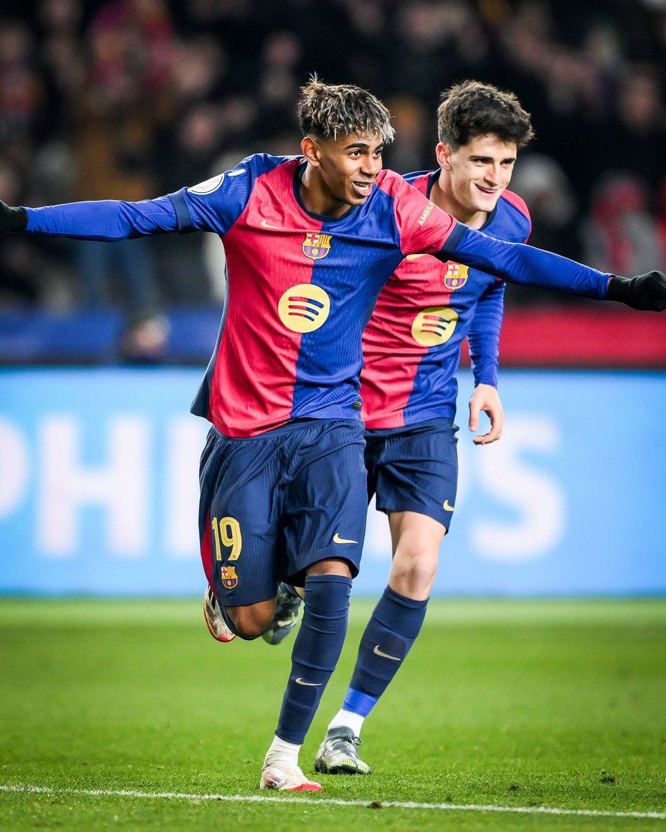 StanRex77's tweet image. I need you puting up numbers

This dude needs to work on his finishing....very very important