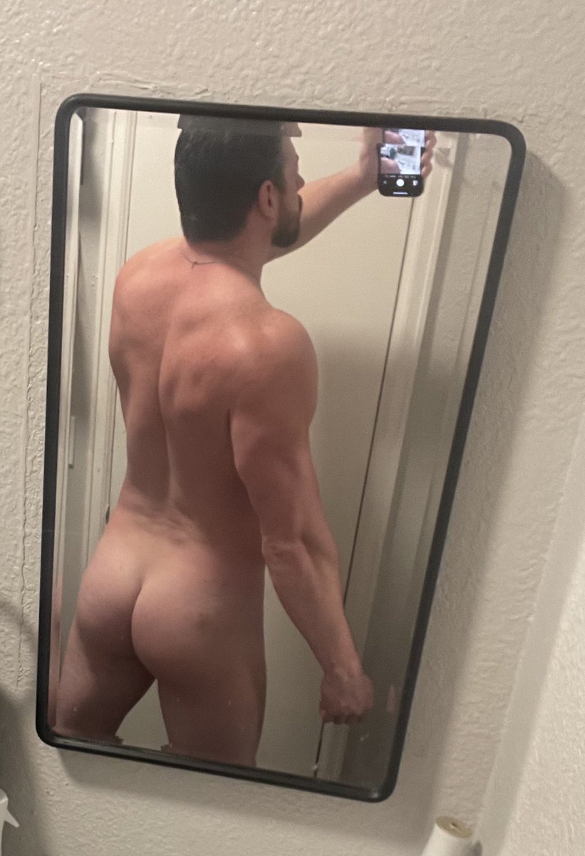 AndrewStarkRB's tweet photo. Bootie!! https://t.co/VJVqXyzORC