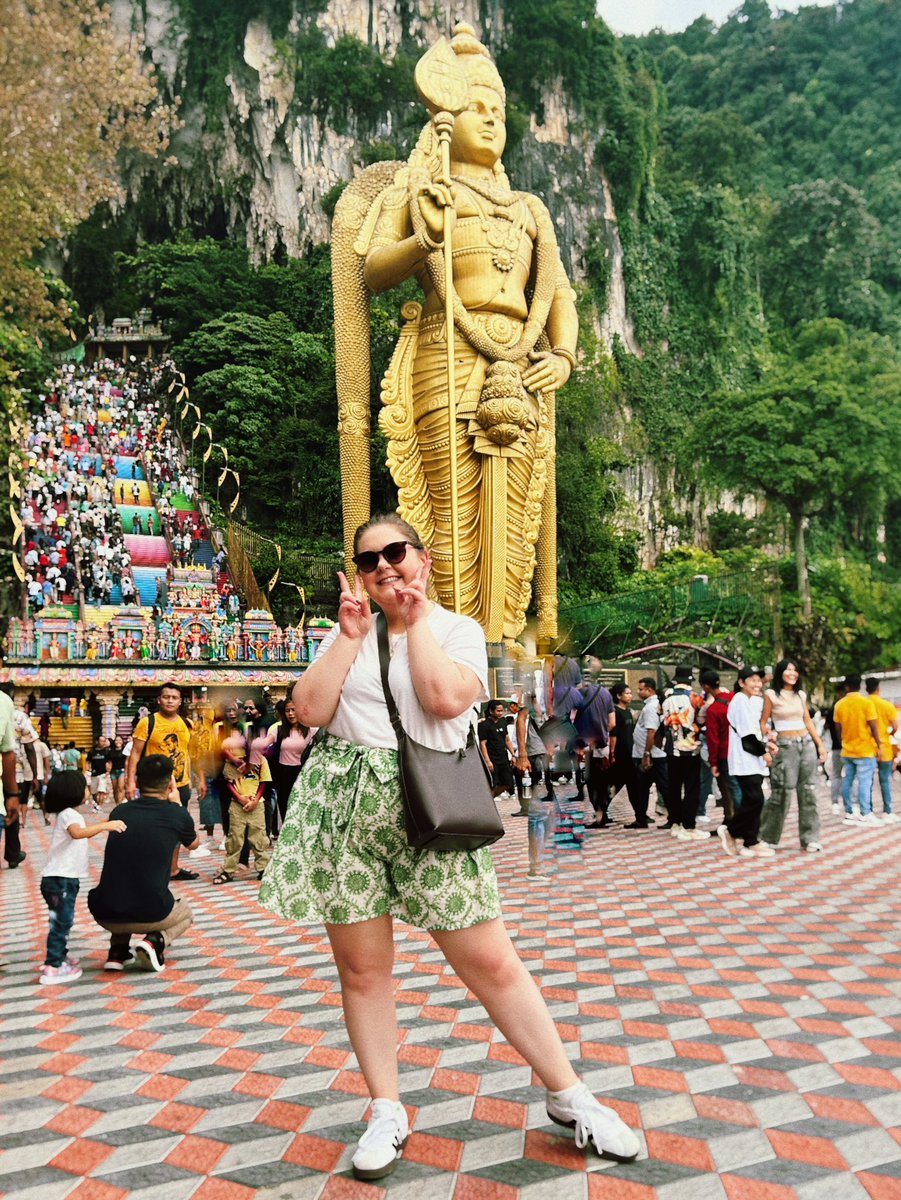 KateWells7's tweet photo. late, but malaysia was cool https://t.co/xIIVcBMRVz