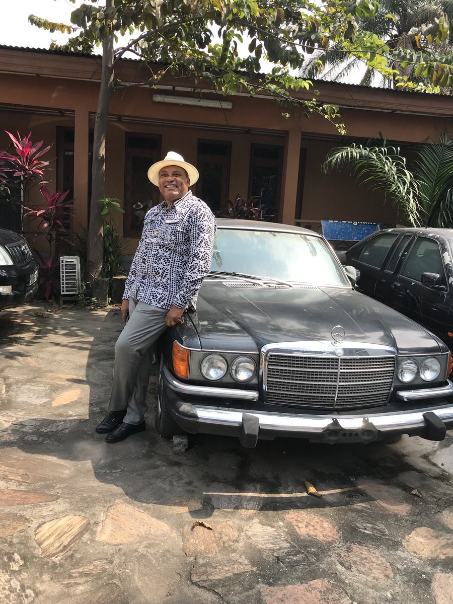 J’aime les anciens modèles.
Ils sont solides avec un confort exceptionnel.  C’est différent avec les plastiques ou fibres modernes qui ne résistent pas au moindre accident.
C’est mon choix.
Et vous ?
Kanda na motema mabe te.
Kofinga pe te.
À chacun sa préférence.