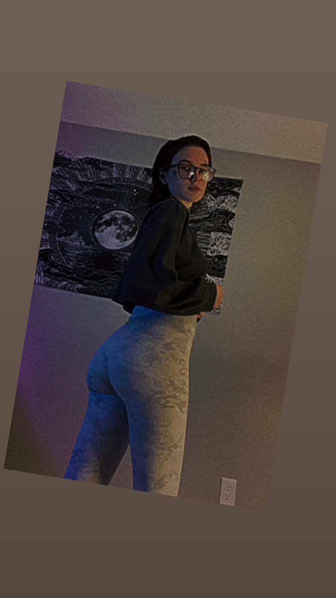 Jaybug8800's tweet photo. 🍑🥴🤤
Cum watch me play💦💦

https://t.co/XEVuAIXLbZ
#onlyfans #ass https://t.co/TYH3Vacyl0