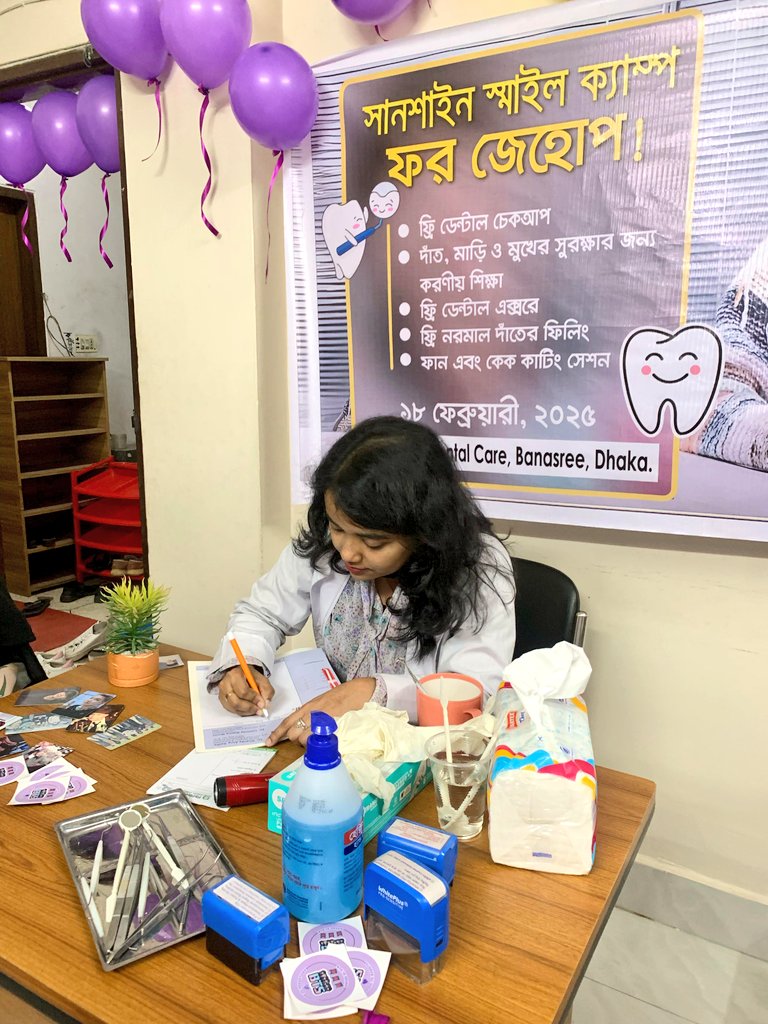 Nurin0T7's tweet image. 30 patients were given free checkups and required treatments on jhope s birthday..  A Free dental camp were arranged on 18 feb at luminous dental care, dhaka.... Spread positivity and shine like hobi...
#SunshineSmileCampForJhope 
#btsbdproject 
@btsbdproject @BTS_twt 
#HOBIDAY
