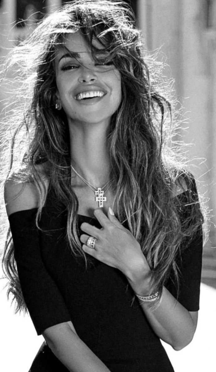 <a href="/Criscri15716276/">Cris cristina</a> Gracias Princesa igualmente 😘 🌹 💕