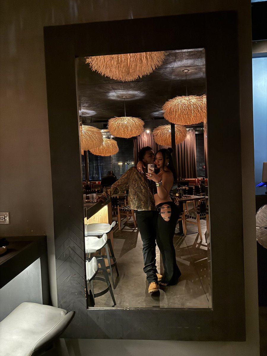 nardaaa__'s tweet image. 