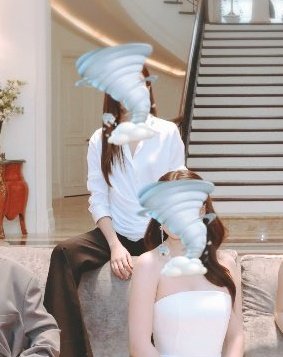 SAROCHA'S POSE HELLO????? 😭

4ELEMENTS MEGA PROJECT
#เปิดบ้านวาทินวณิช
