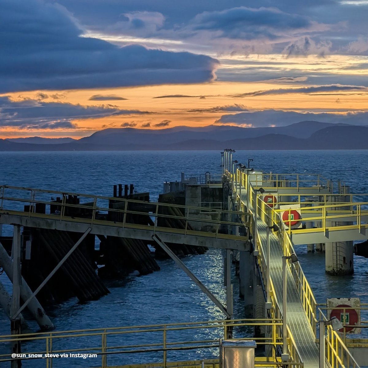 BC Ferries (@bcferries) on Twitter photo Good night B.C! 🌙💤
We are headed home for the night, but will be back at 7:00 am to assist with all things <a href="/BCFerries/">BC Ferries</a>.
Until then, keep up with our #CurrentConditions here: ow.ly/gwHW50QsWbi ^ha Good night B.C! 🌙💤
We are headed home for the night, but will be back at 7:00 am to assist with all things <a href="/BCFerries/">BC Ferries</a>.
Until then, keep up with our #CurrentConditions here: ow.ly/gwHW50QsWbi ^ha