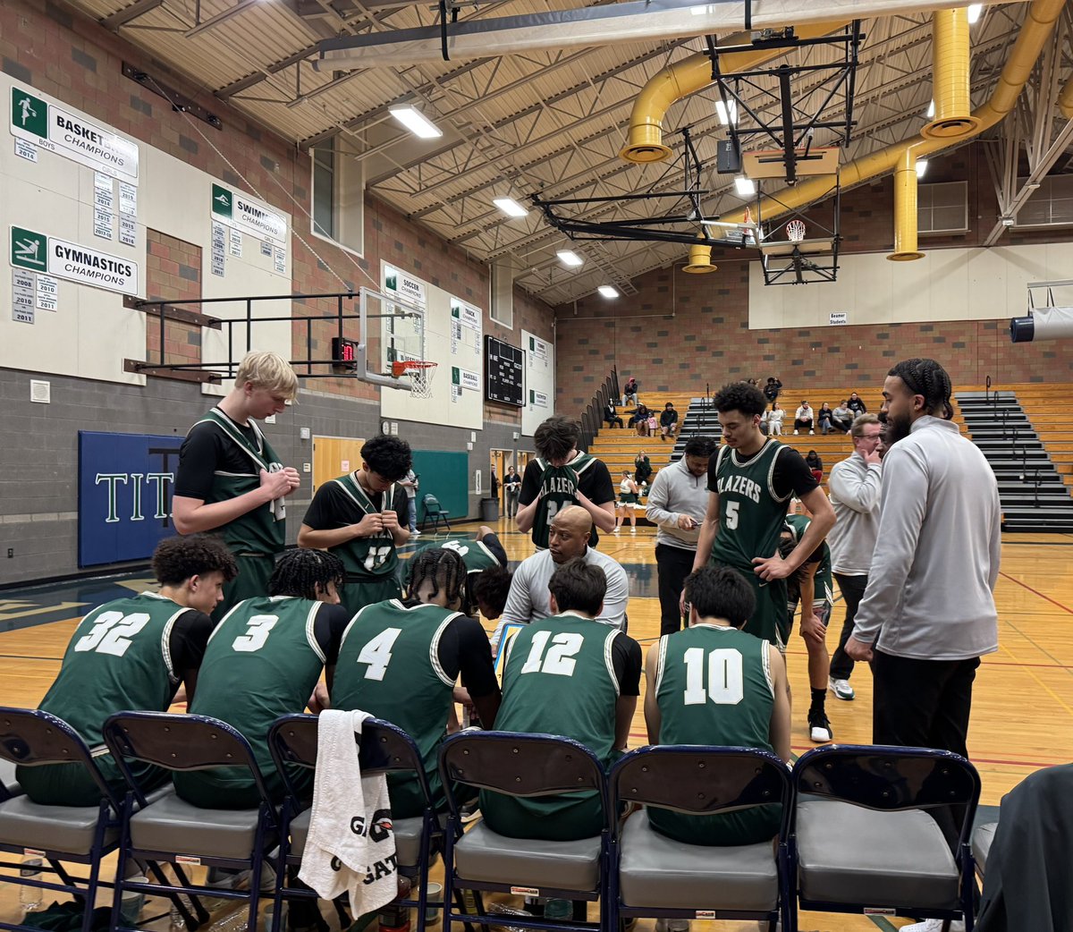 Timberline 60-59 over Todd Beamer. Kenyon Simmons 15 points, 8 reb, 6 ast, Damari Evans 12 points, 2 reb, 2 ast, 2 stl, Leon Heilman 12 points, 3 reb, 5 ast, D.J. Falco 8 points, 3 reb, Isaiah Tillman 5 points, 5 reb, Carmelo Roper 5 points, 4 reb, 2 stl, Josh Tichenor 4 points.