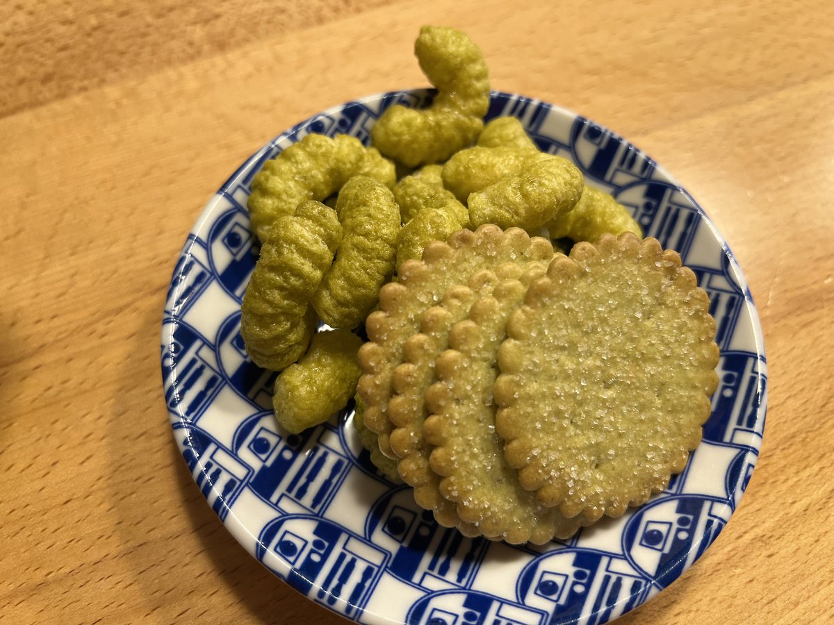chocolaful's tweet photo. 抹茶の季節〜
キャラメルコーンにほろ苦さが加わってお上品な感じ✨ https://t.co/oK3nOwbykL