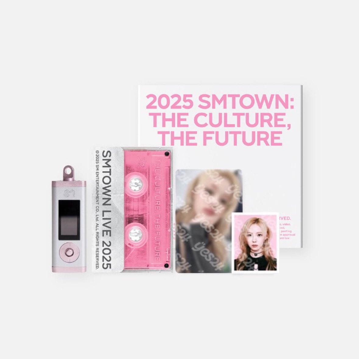 SMTOWN LIVE 2025 2차 MD #윈터

예약 판매 기간: 2/19 (수) 15:00 ~ 2/25 (화) 23:59

1. LP POSTER SET (LP 포스터 윈터 ver.)
- Yes24 🔗m.yes24.com/Goods/Detail/1…

2. MP3 PLAYER SET (MP3 플레이어 윈터ver.) 
-Yes24 🔗 m.yes24.com/Goods/Detail/1…

#WINTER #ウィンター
#에스파 #aespa #エスパ