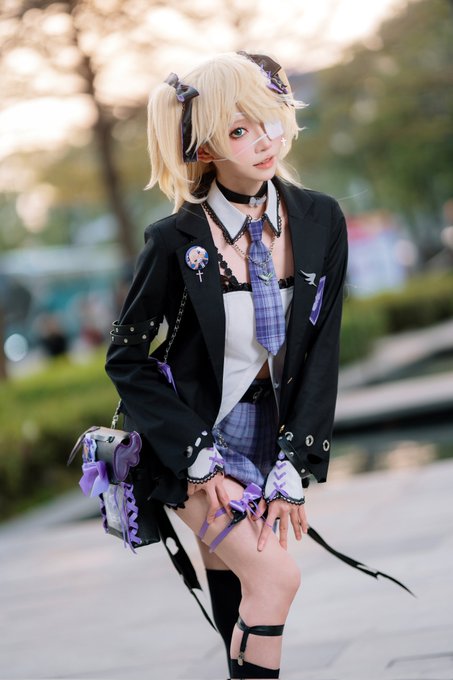 Twitterのコスプレ画像3