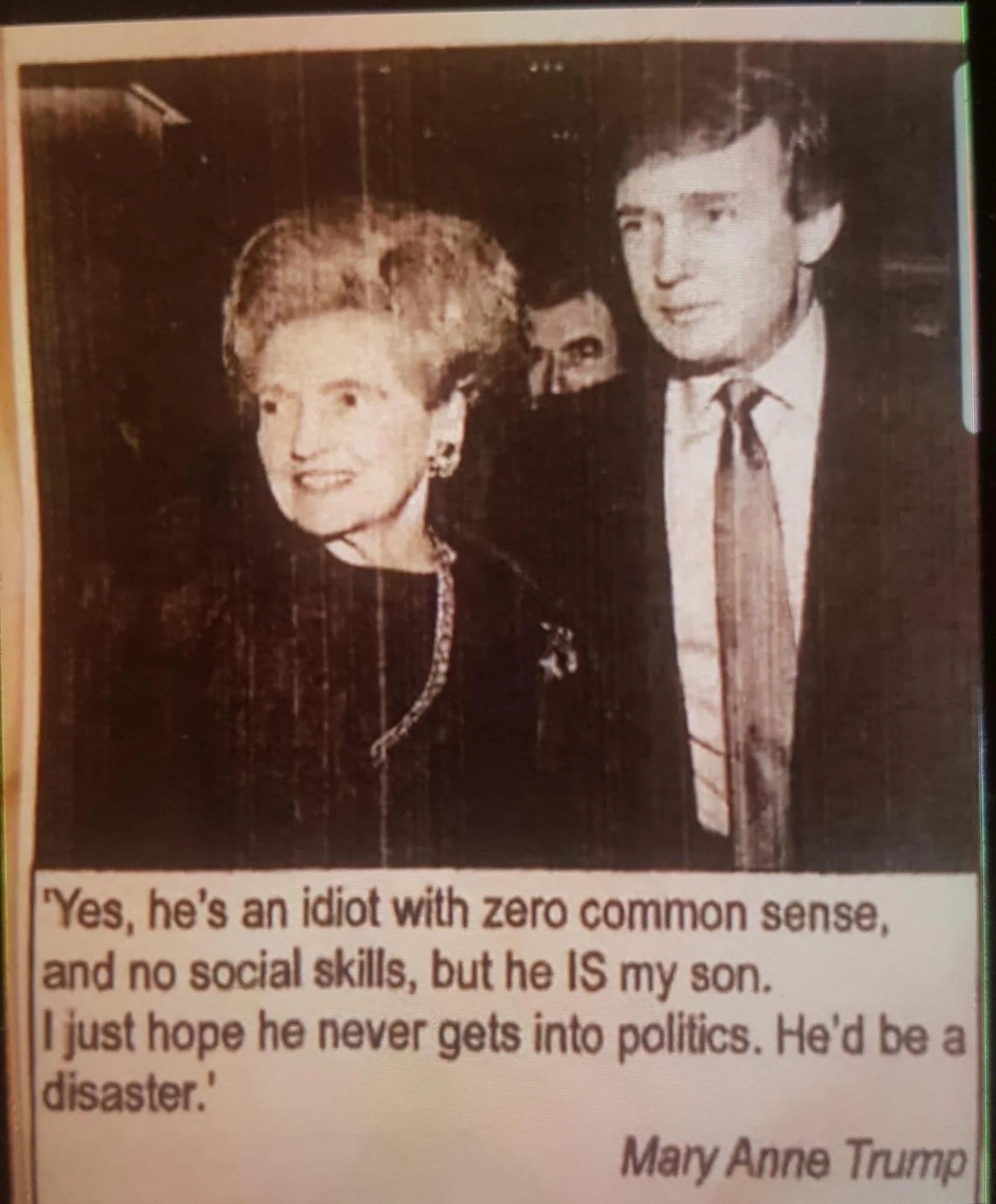 GkIWAIbaAAAvTPF?format=jpg&name=large