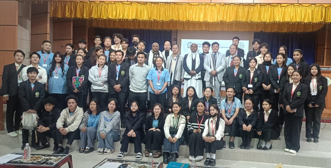 APPSC_Official's tweet image. On Feb 18 2025, APPSC, in collaboration with Don Bosco College&apos;s Career Guidance Cell, organized an outreach program to guide students on career opportunities and competitive exams. APPSC members discussed career paths, exam tips, and highlighted skills &amp;amp; entrepreneurship.