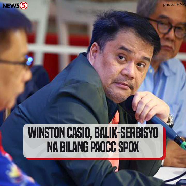 News5PH's tweet photo. Balik-serbisyo na bilang #PAOCC spokesperson si #WinstonCasio matapos siyang masuspende dahil sa pananampal sa isang tao habang nagsasagawa ng anti-illegal gambling operation ang ahensya sa Bataan noong nakaraang taon. #News5 | via Maricel Halili https://t.co/SoZBtIev25