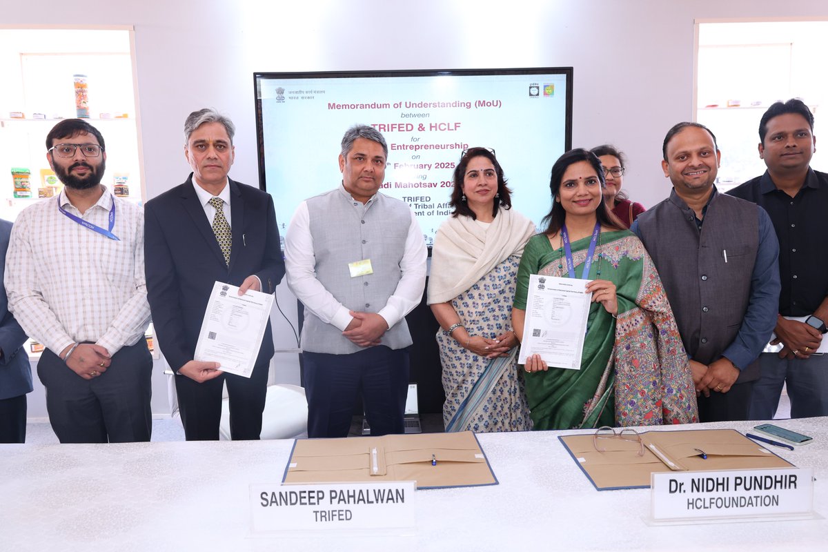 🚀 #TRIFED x <a href="/HCL_Foundation/">HCLFoundation</a> 🤝

#MoU signed to train &amp; empower tribal artisans through capacity building &amp; product promotion! 🌿

At #AadiMahotsav2025, TRIFED expands from B2C to B2B, onboarding new partners to create bigger opportunities for tribals! 💪✨

#TribalEmpowerment