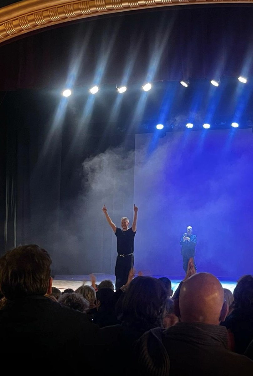 giovannivernia's tweet photo. Torino! 🎉 grazie di questo secondo e inaspettatissimo soldout ❤️ trovate tutte le date rimaste di #capafresca su ticketone 🤟🏼 https://t.co/Hp8fszuj0K