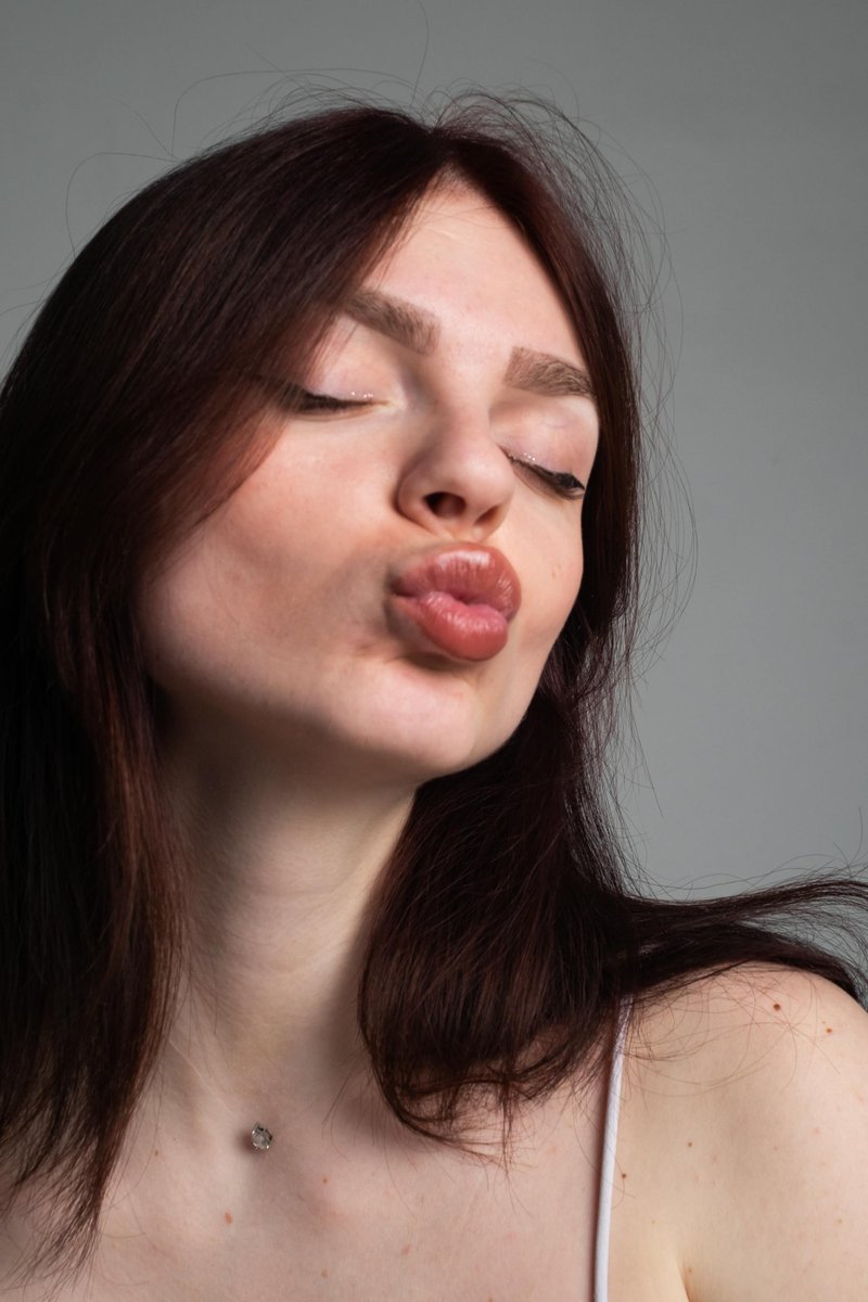 How to write a brilliant LI Post. Here's a KISS list. bit.ly/41kBMGx