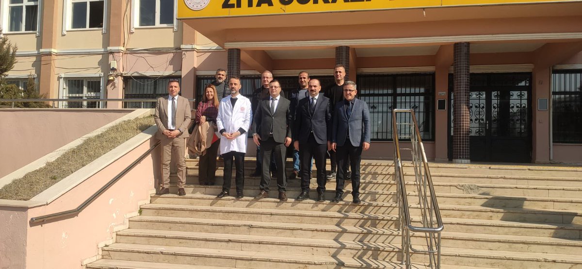 PİSA 2025 uygulaması kapsamında ülkemizi temsil edecek olan okulumuzu Milli Eğitim Bakanlığı Kültür Sanat ve Spor Etkinlikleri Daire Başkanı Dr. Ufuk DİREKÇİ ziyaret ettiler.