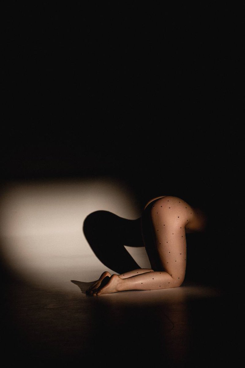 Farhadvak's tweet photo. کالکشن سایه ها
#nakedart #nudeart #shadowd #bw #photography https://t.co/pUG4Etj2C4