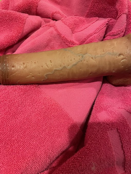 Watch Amber Kawaii's leaked NSFW photo on TwXstars