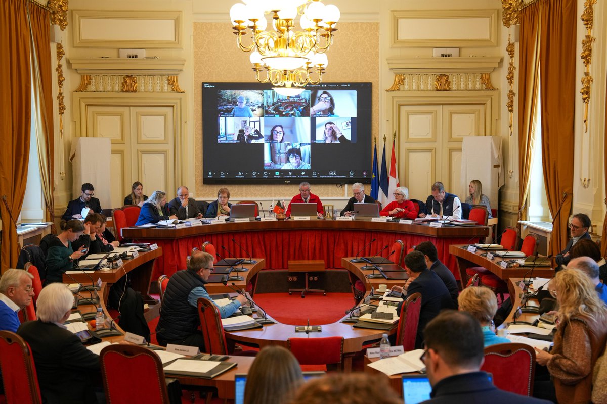 📣 | Ce lundi matin, 𝐥𝐞 𝐂𝐨𝐧𝐬𝐞𝐢𝐥 𝐝𝐞́𝐩𝐚𝐫𝐭𝐞𝐦𝐞𝐧𝐭𝐚𝐥 𝐝𝐞 𝐥𝐚 𝐇𝐚𝐮𝐭𝐞-𝐒𝐚𝐯𝐨𝐢𝐞 𝐬’𝐞𝐬𝐭 𝐫𝐞́𝐮𝐧𝐢 𝐞𝐧 𝐂𝐨𝐦𝐦𝐢𝐬𝐬𝐢𝐨𝐧 𝐩𝐞𝐫𝐦𝐚𝐧𝐞𝐧𝐭𝐞.

Plus d'informations 📲 hautesavoie.fr/le-conseil-dep…