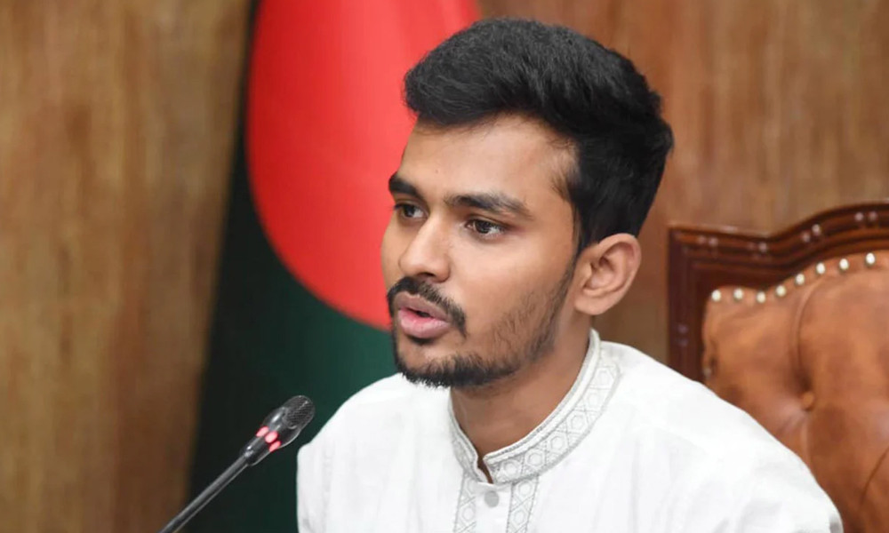 আওয়ামী লীগ নিষিদ্ধ নিয়ে নিজের অবস্থান জানালেন আসিফ মাহমুদ