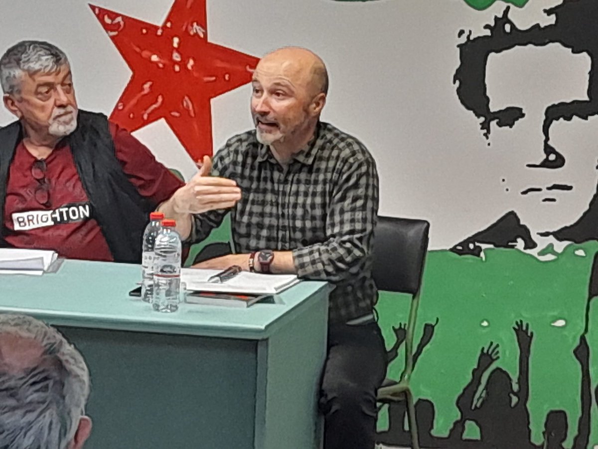 Se celebró el acto de presentación de la Junta Almeriense por la Soberanía, con asistencia de compañeras de varias organizaciones andalucistas, sin duda es una forma de unir fuerzas por la lucha del pueblo Andaluz.
 VIVA ANDALUCÍA LIBRE!!