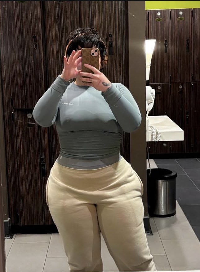 haleyjaee2's tweet image. Hello 👋 everyone I need a make bestie 🥰💕