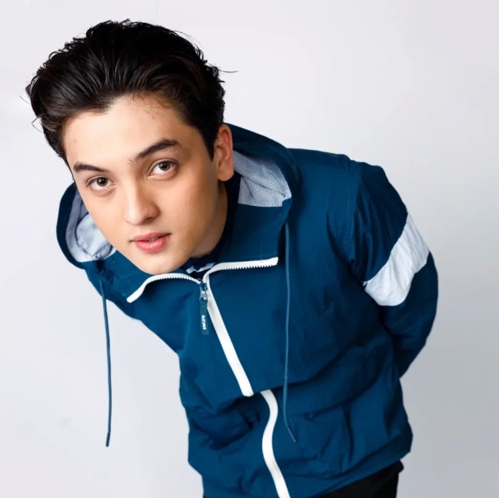 milkysparks's tweet photo. THE PHOTO:                                    THE BTS:

#SethFedelin #BNY https://t.co/0InWONVDLM