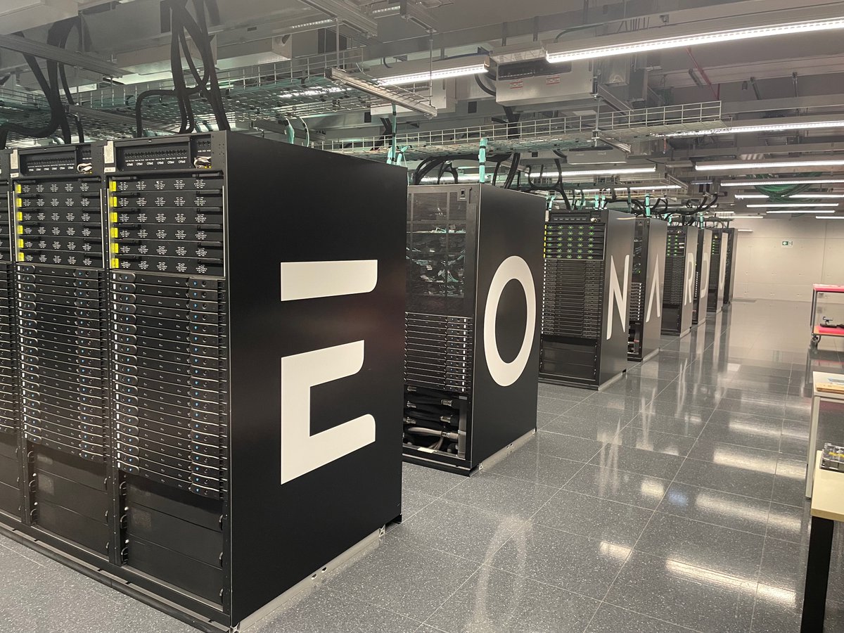 Happy to provide inputs to building the italian AI factory IT4LIA from the perspective of Citcom.AI. Side-bonus: I could visit the Leonardo HPC cluster too.. #ai #hpc #citcom #neslab cineca.it/it/area-stampa…