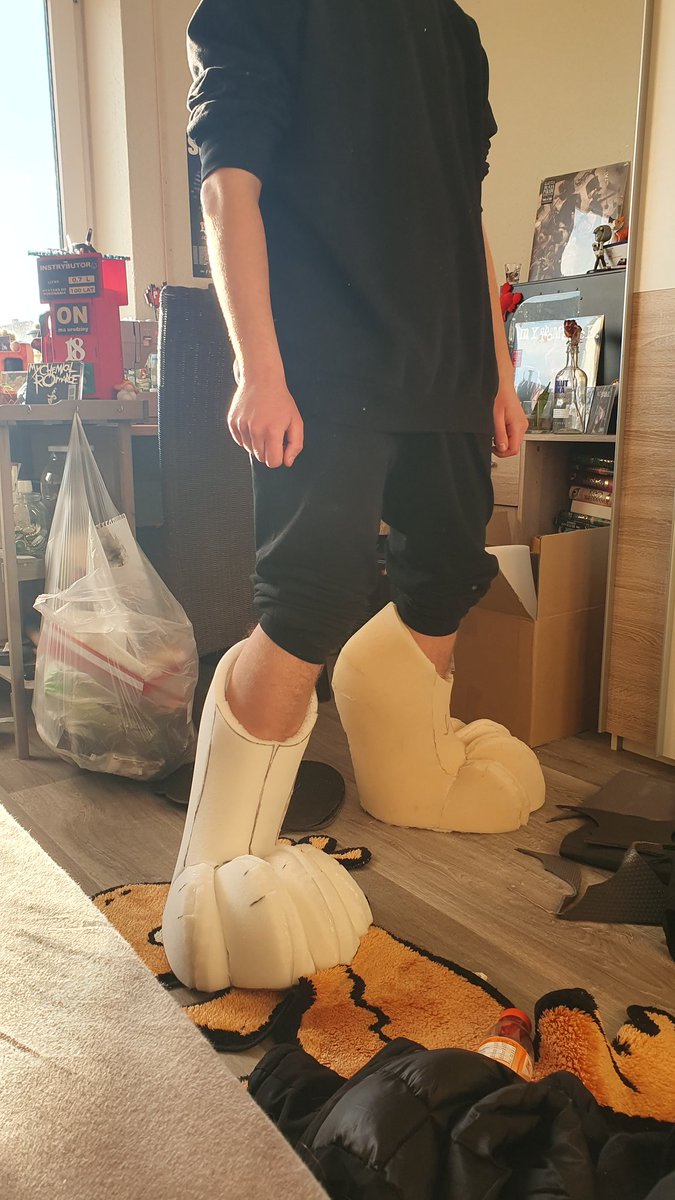 Little personal project!

#fursuit #furry #fursuitmaker